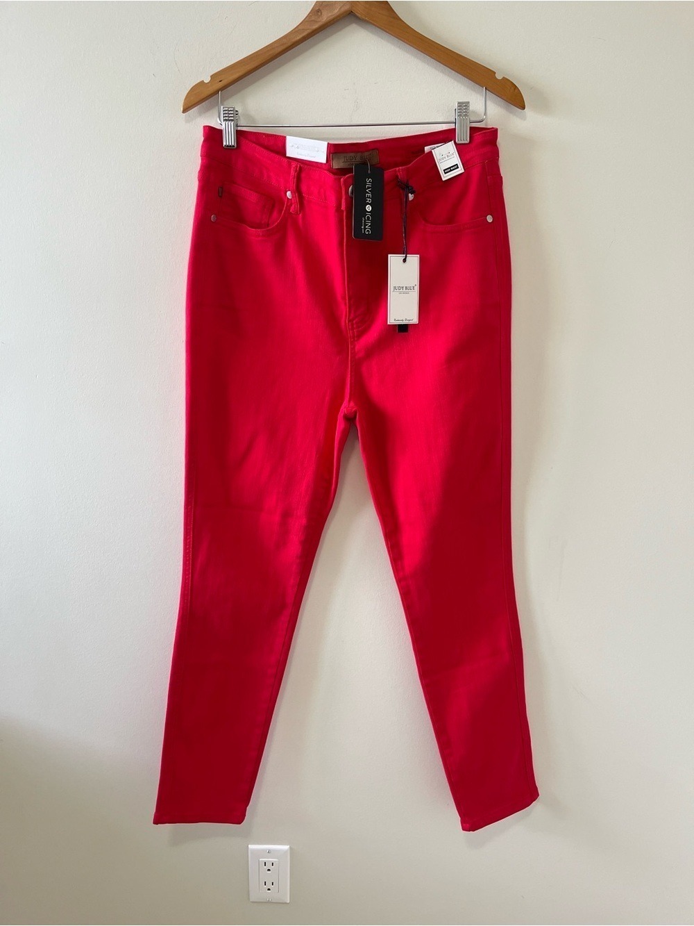 JUDY BLUE "FIRE ENGINE" RED TUMMY CONTROL SKINNY JEANS size 15/32 - Picture 4 of 11